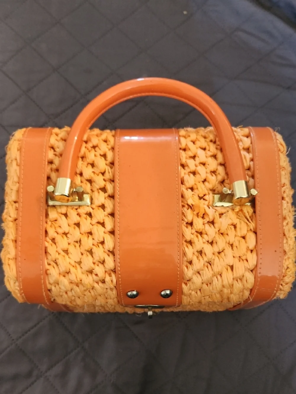 Vintage Bag By Donna, John Wind Imports Woven‎ Orange Bag With Turn-Lock Closure